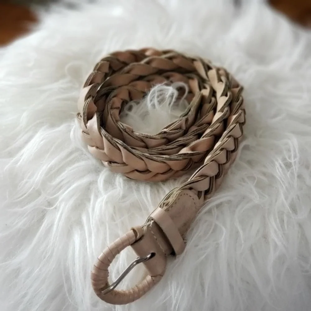 N/A tan braided